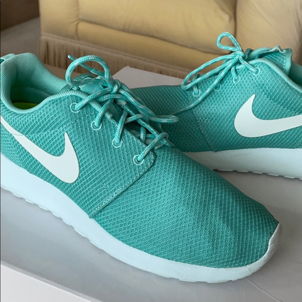 Nike Roshe Run One